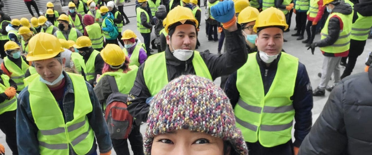 Алматы қаласы әкімдігінің ғимаратын тазалауға 150-ден астам волонтер қатысты