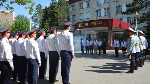 Мемлекеттік рәміздер күні солтүстікқазақстандық бес полицей кезекті офицерлік атақтарын алды